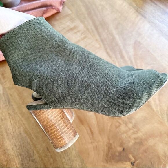 Steve Madden Sunnie Open Toe Cutout Ankle Sock Bootie Olive Green Women's 6.5 M - Picture 5 of 10